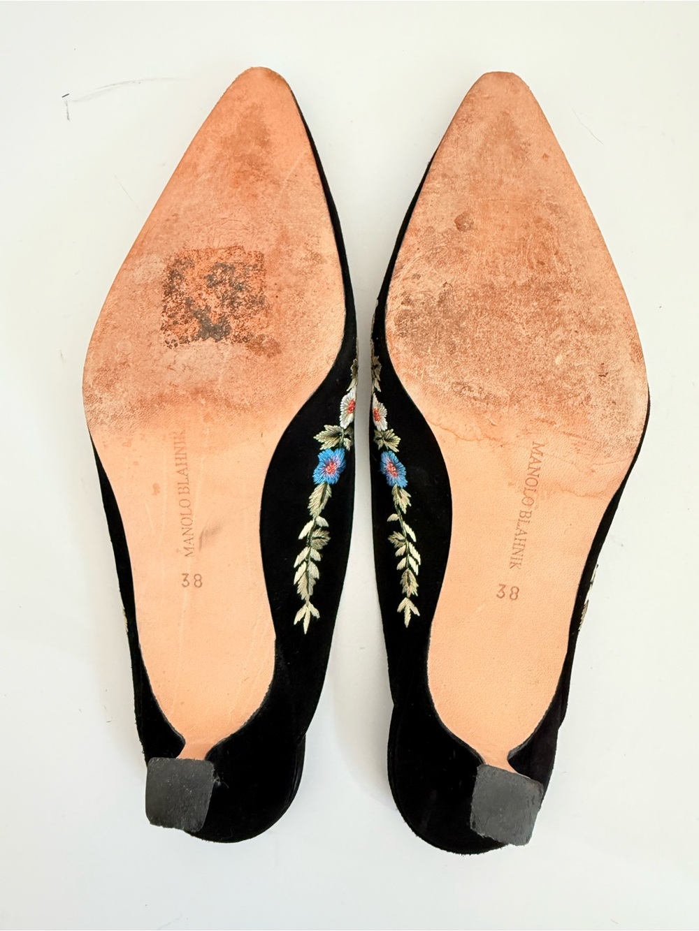 Vintage Manolo Blahnik Black Suede Floral Embroidered Mules Heels 38 - Picture 6 of 9